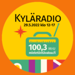 Kyläradion logo. Oranssilla pohjalla keltainen pallo, jonka sisällä teksti "Kyläradio 29.5.2022 klo 12-17" ja vihreä radion kuva, jossa teksti 100,3 MHz mieletontavaloa.fi"